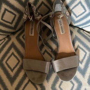 Steve Madden Taupe Open-Toe Ankle Wrap Sandals 9